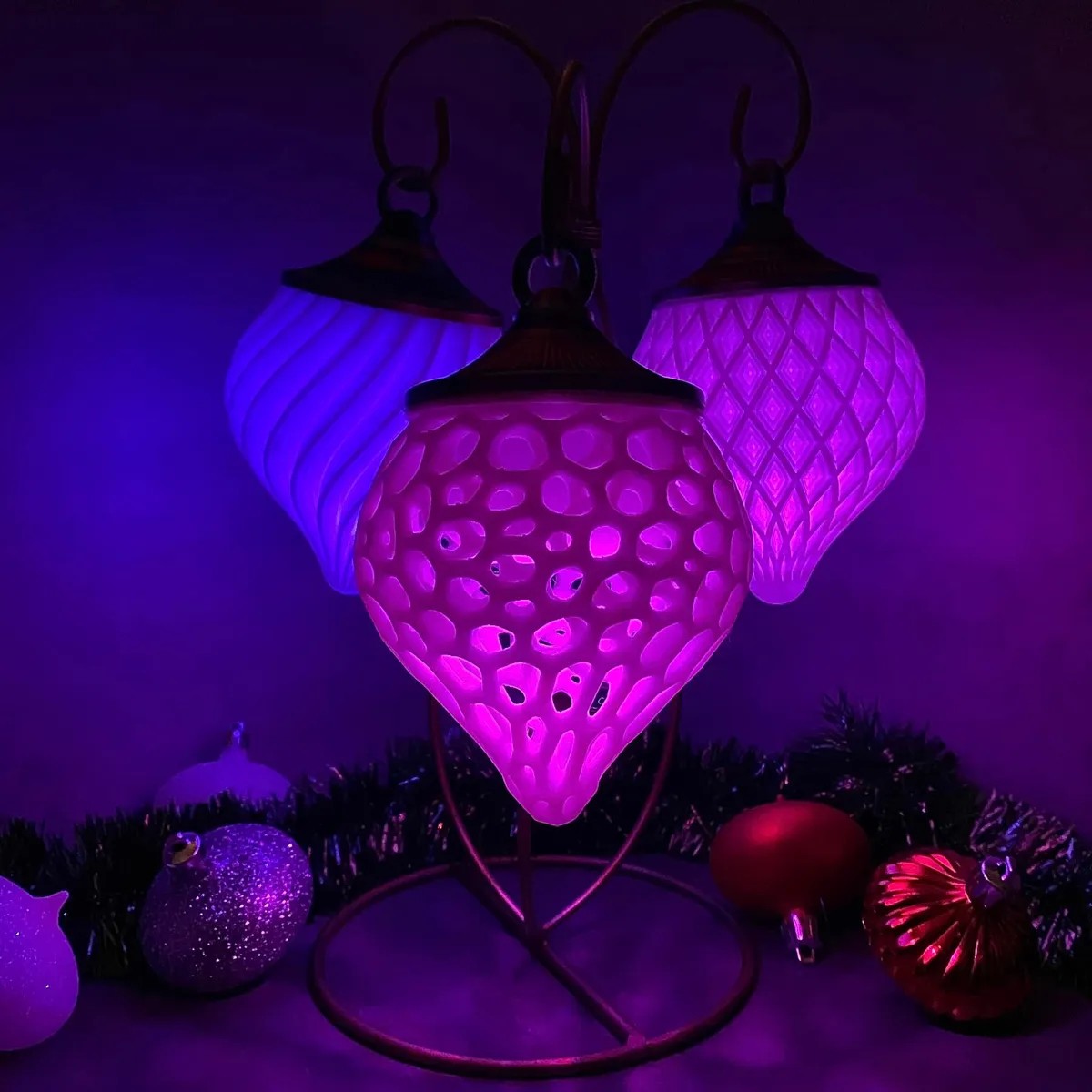 a couple of lights sitting on top of a table